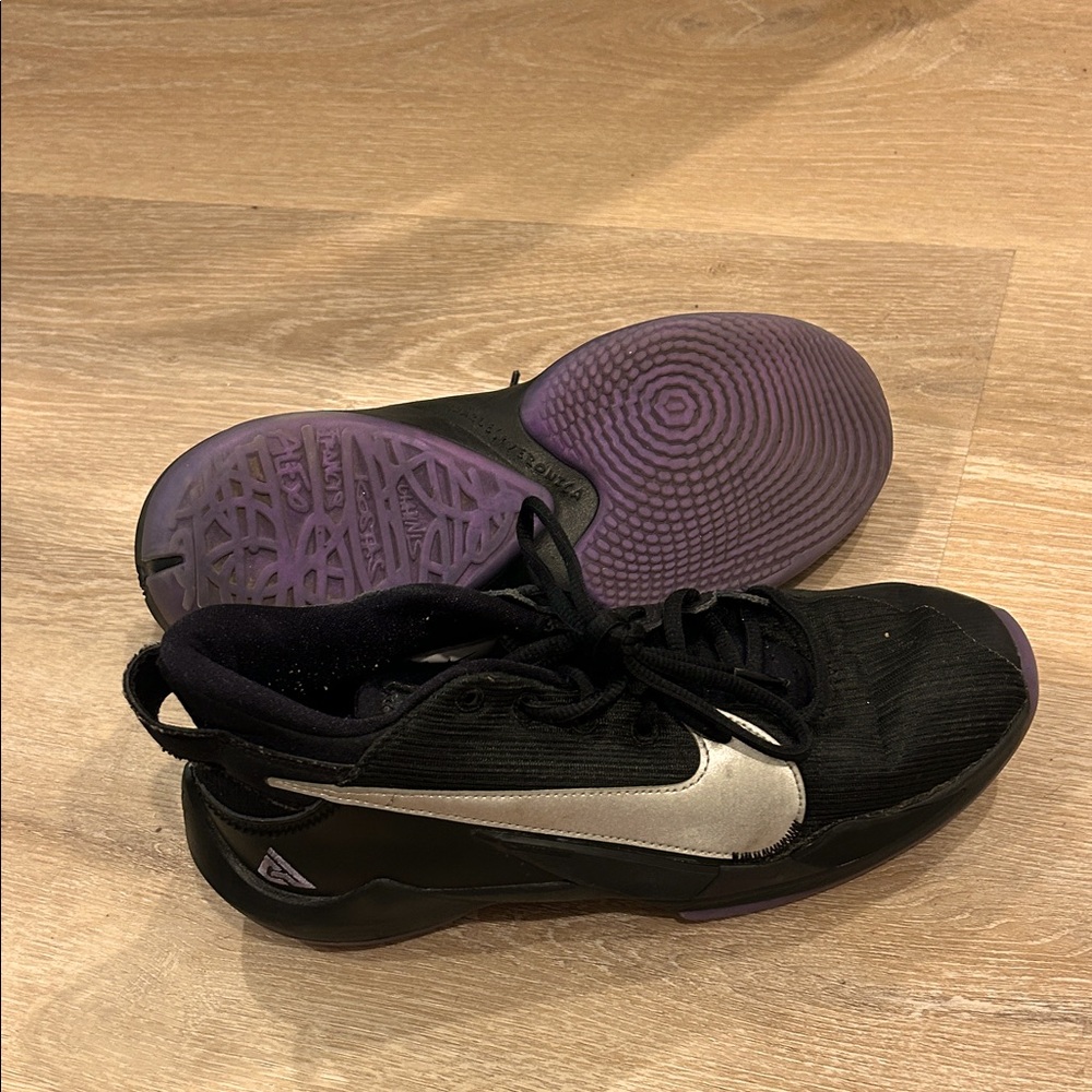Nike Black and Purple Athletic Shoes